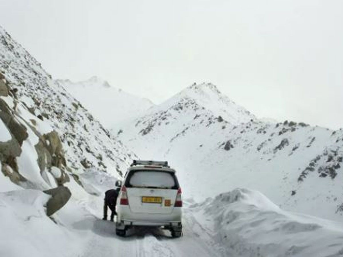 Manali to Leh Road Status and Condition 2023 - 2024